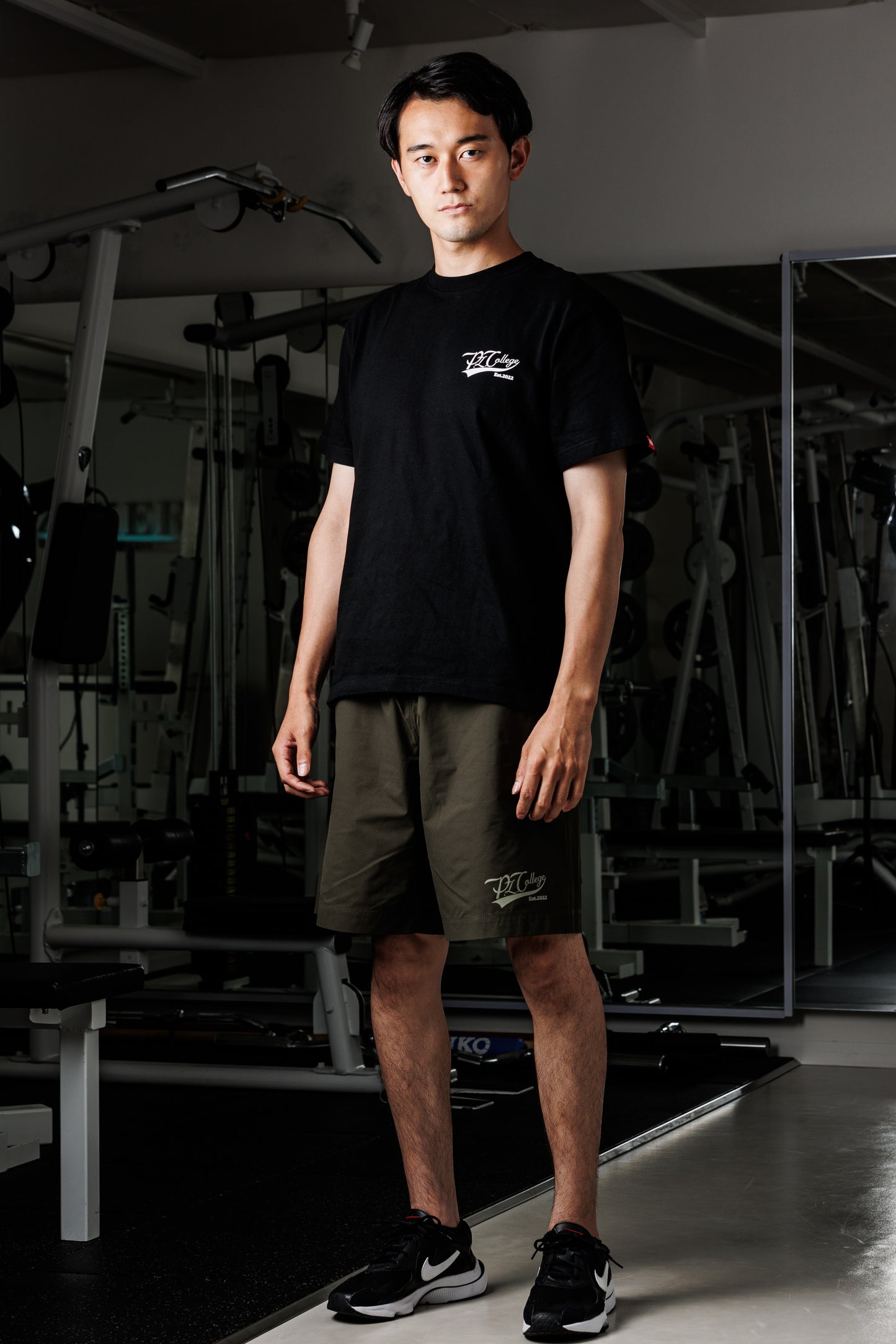 LEAGUE LOGO SHORT PANTS-OLIVE リーグロゴショートパンツ オリーブ