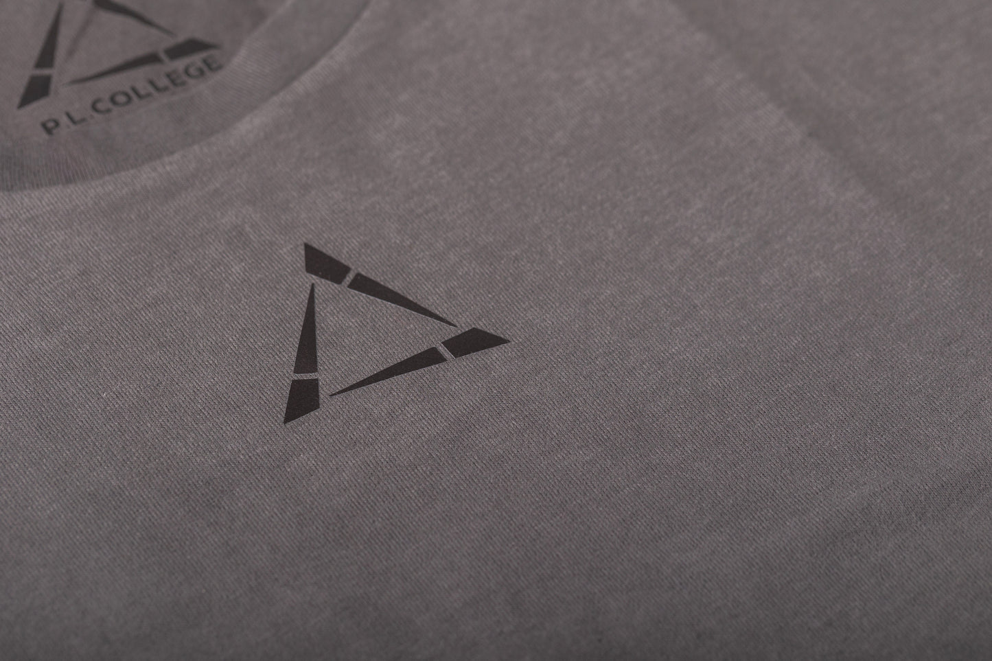 TRIANGLE-LOGO-T-shirt