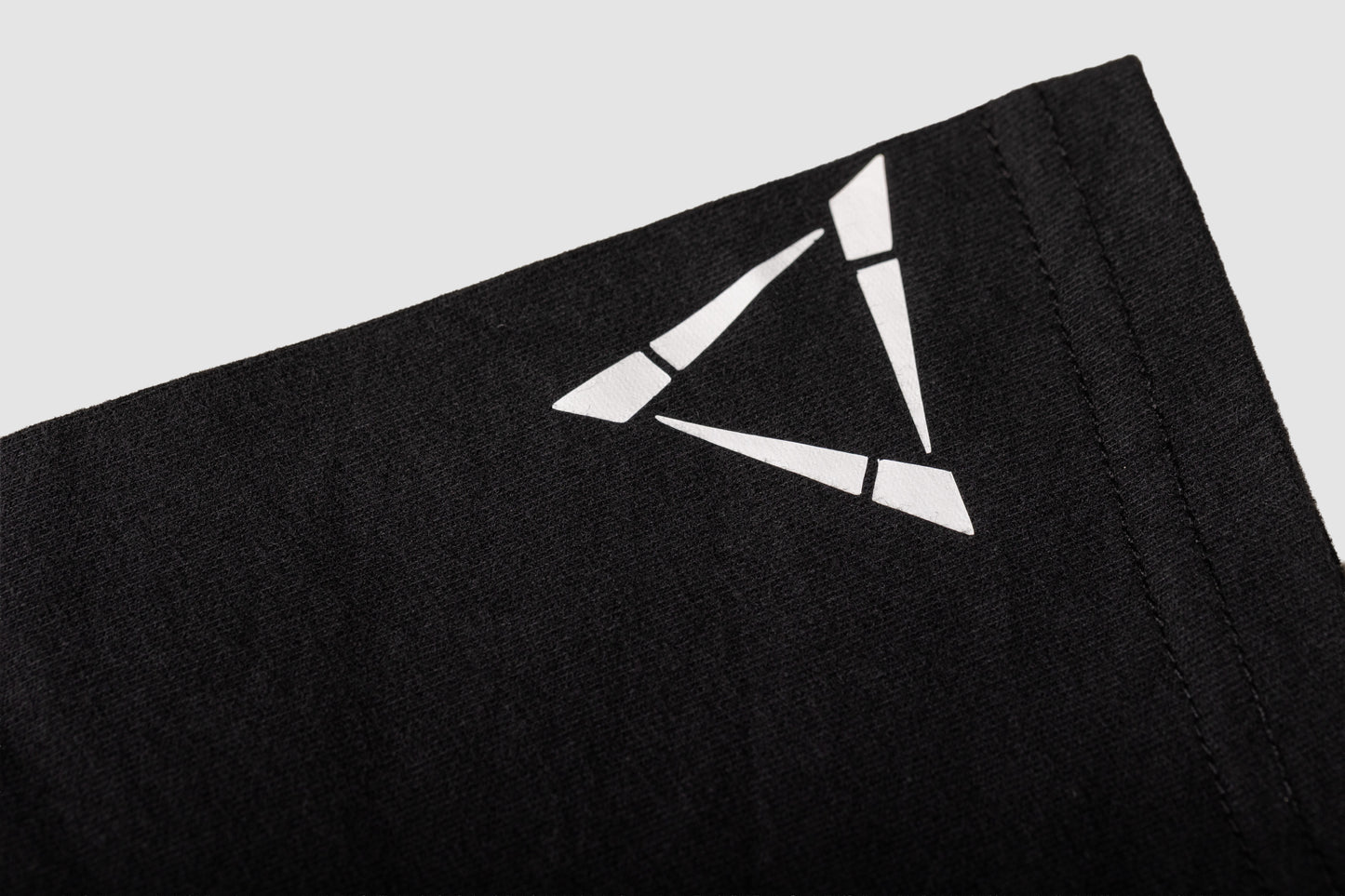 PLCOLLEGE-LOGO-T-shirt